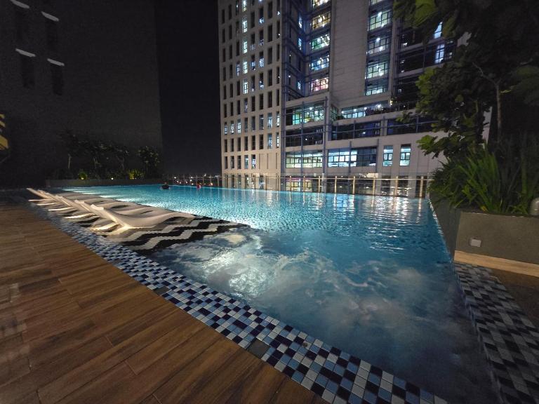 F&N Homestay, Alinea Suite Shah Alam - Chambres d'hôtes Shah Alam