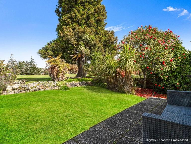 Quiet with Golf View on the 5th - Bed and Breakfast Rotorua