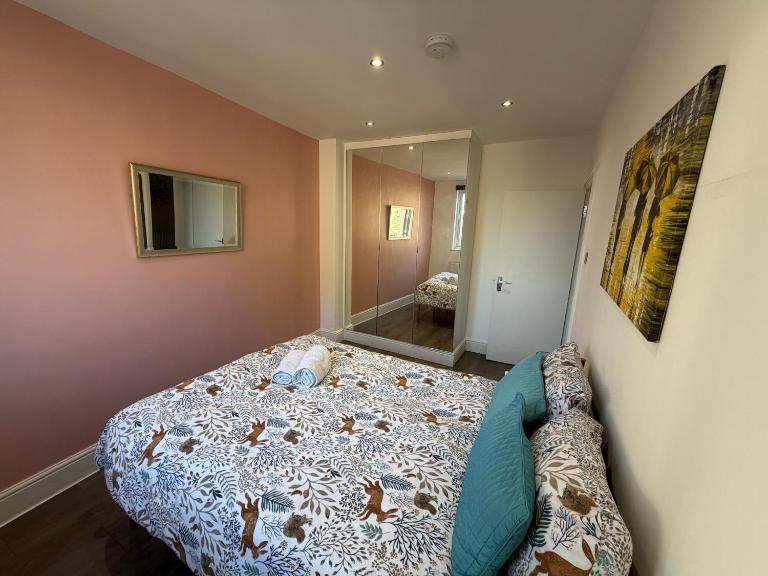 2 Bedroom Apartment, Edgware Road - B&B Londra