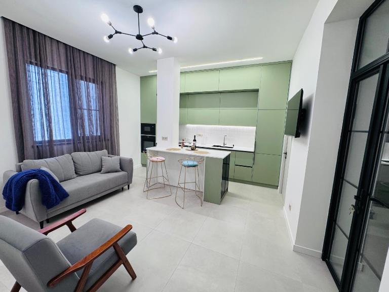 AMEGA Malibu Yerevan - Chambres d'hôtes Erevan