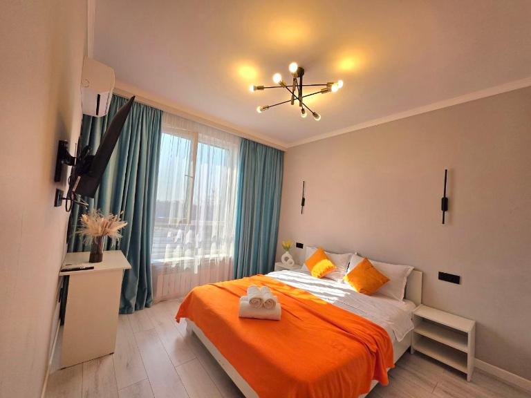 Orange - B&B Almatý