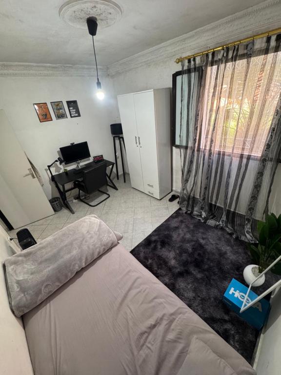 Room close to airport and technopolis - B&B Salé
