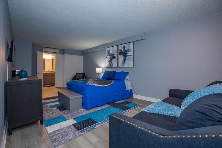 Lux Mins To "Atrium & Novant" Uptown Char Airport - B&B Charlotte