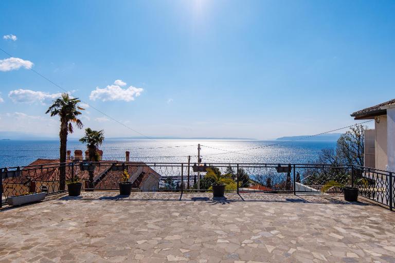 Maestro Apartments Ičići Opatija Riviera - B&B Ičići