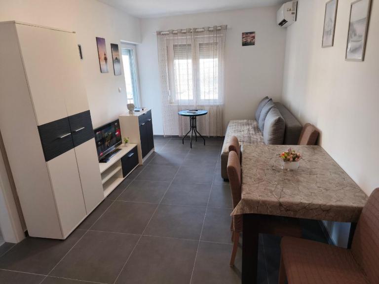 Apartman Andrea - Ferienwohnung Veliko Gradište