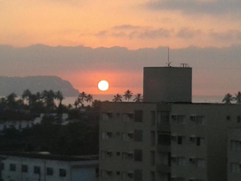 Apto Las Brisas Guaruja- Praia Enseada - B&B Guarujá