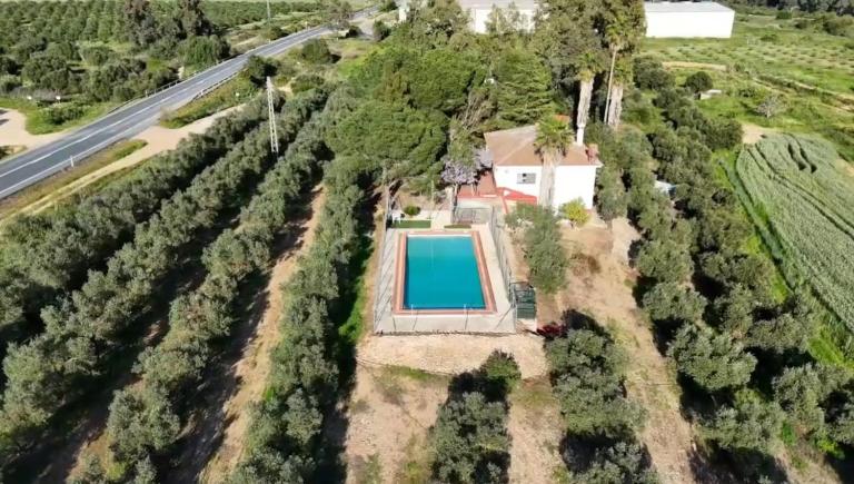 Finca privada con piscina - hasta 5 personas - B&B Niebla