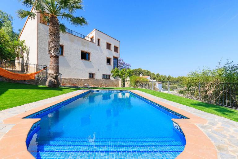 Mediterranean Pool Villa - Unik Vacation - B&B la Riera de Gaià