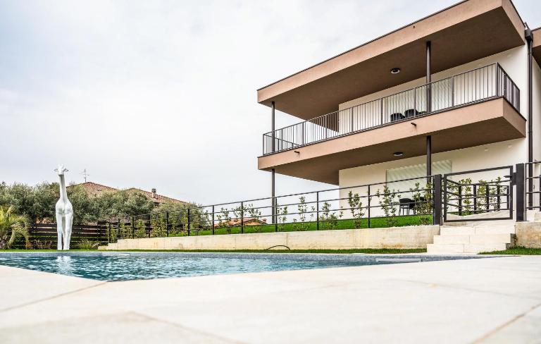 Ariom Apartments - B&B Menago
