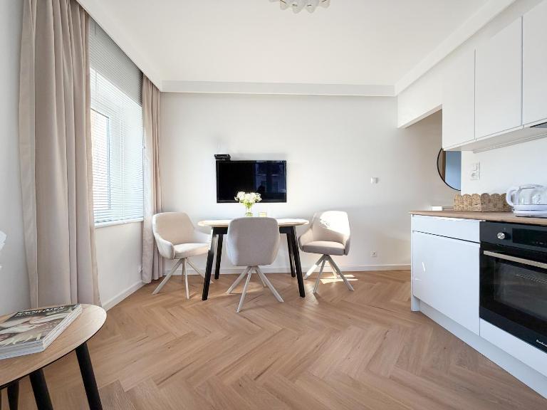 Jaśminowy Apartament - B&B Sławno