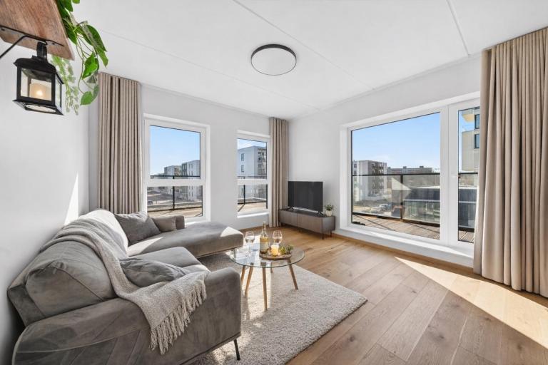Bright & Cozy Apartment, Terrace, Free Parking - Ferienwohnung Tallinn