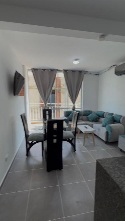 Moderno apto cerca Piscilago y zona turística - B&B Girardot City