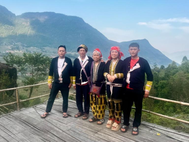 Mama Pham Homestay - B&B Tả Van