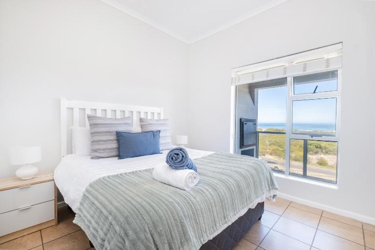 220 Big Bay Beach Club - B&B Cape Town