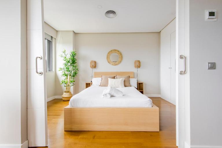 Vistas a Madrid para 6 en Sanchinarro - Bed and Breakfast Madrid