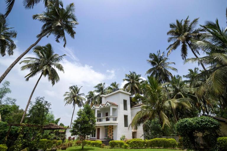 The Bira by Hottley - 3BHK Shared Pool Villa - B&B Arpora