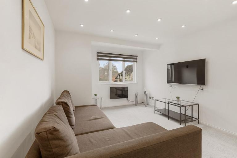 1 Bed Flat Near ExCel, DLR & City Airport - B&B Londres