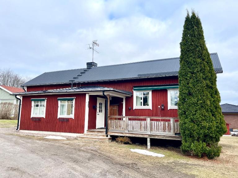 Gästhus i Västanbyn, Sandviken - B&B Sandviken