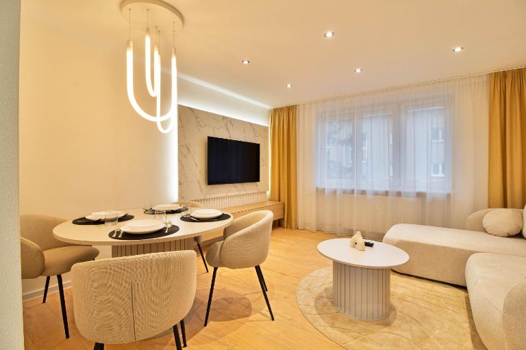 nook I Modern Hospitality - Ferienwohnung Neusohl