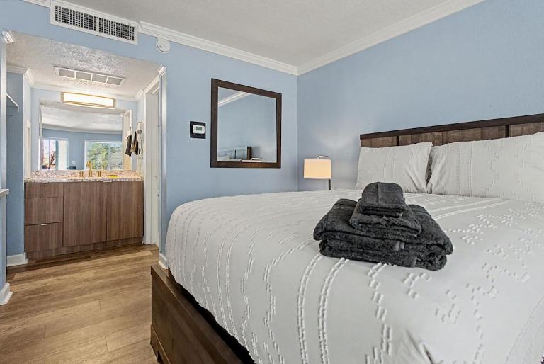 Comfortabel Stay 5 mins to Atrium & Novant Health - B&B Charlotte