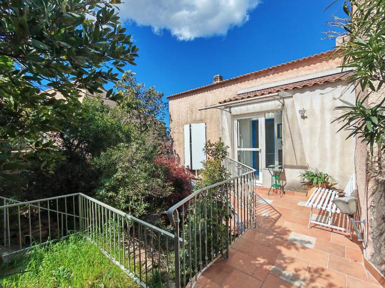 Haut de maison T3 sur Jardin - Carqueiranne - Bed and Breakfast Carqueiranne