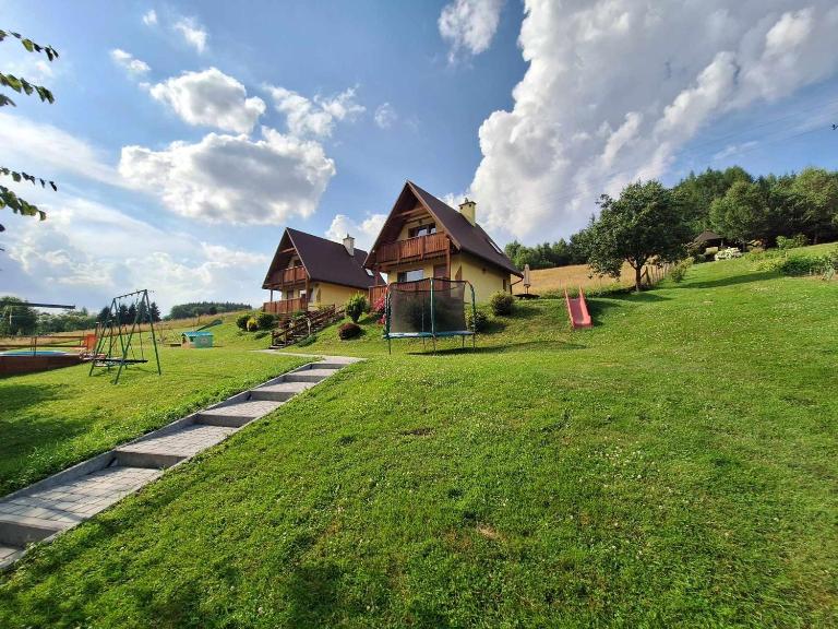 Domki Całoroczne Pod Lasem - Chambres d'hôtes Łobozew