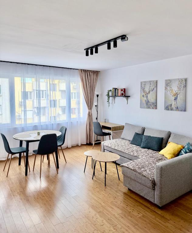 Shazam Apartment Central, Stylish & Cozy near AUBG - B&B Blagoevgrad