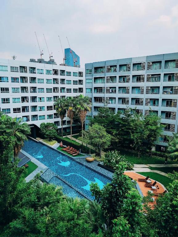 Spacious Studio Near BTS Kitchen & Washer - Chambres d'hôtes Phra Khanong