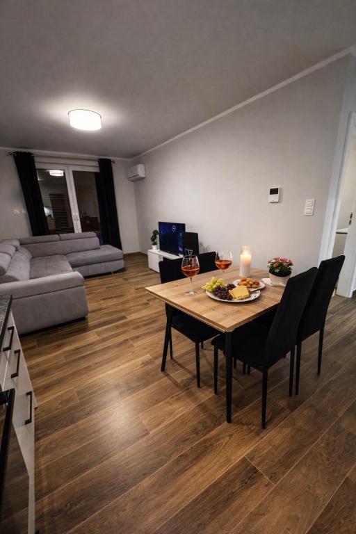 Apartament Dolina Baryczy ścieżki i trasy rowerowe - Chambres d'hôtes Żmigród