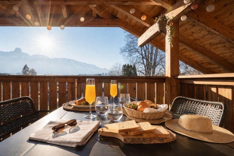 Modernes Apartment mit Alpenblick, Balkon & Parkplatz nahe Thun und Interlaken - B&B Thun