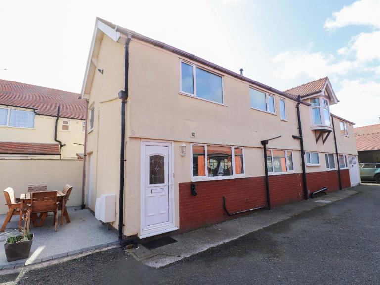 The Old Stables - Bed and Breakfast Colwyn Bay