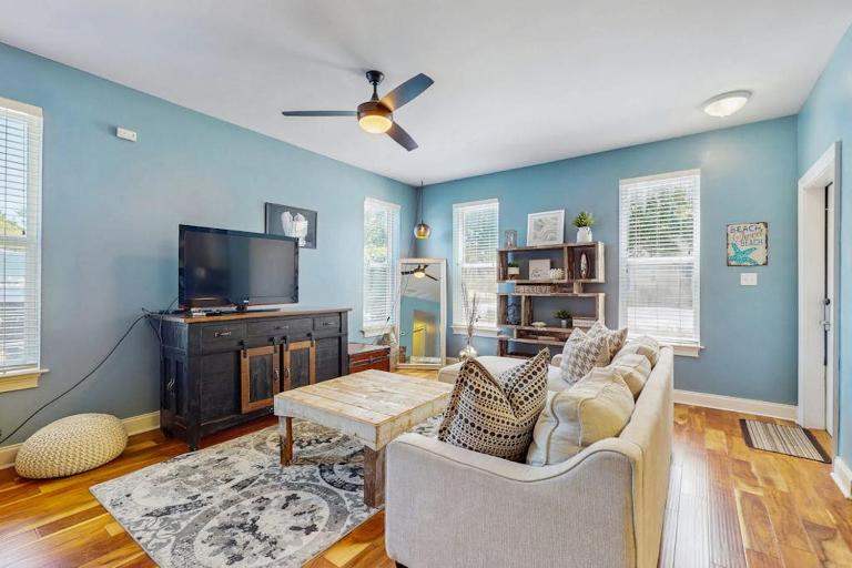 Ruby's Beach Oasis at Topsail Village - B&B Santa Rosa Beach