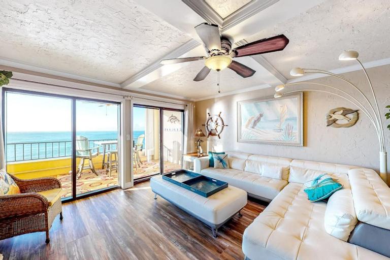 Surf Dweller 704 - B&B Fort Walton Beach