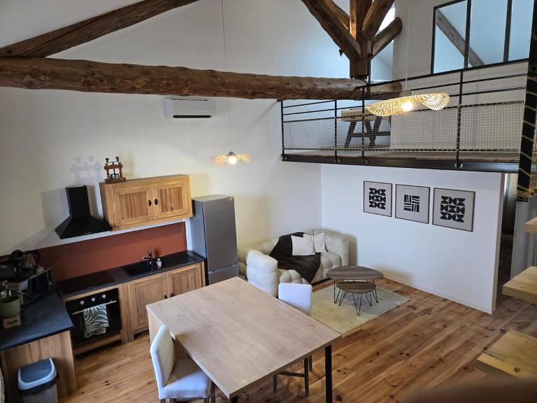 Aigues-Vives Appartement - B&B Aigues-Vives