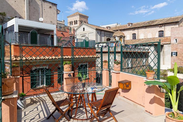 Monti Terrace by Rental in Rome - B&B Roma