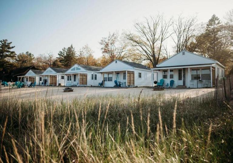 New renovated bathroom & new roof - Lake Huron 4 - B&B Lincoln Junction