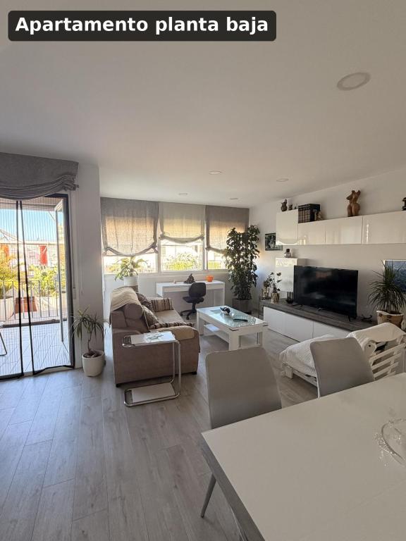 Apartamentos Condal - Dúplex O Planta Baja - Jacuzzi & BBQ solo planta baja - Ferienwohnung Nerja