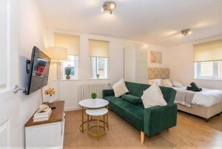 Wembley Studio, Free Parking Near Stadium & Tubes - Chambres d'hôtes Londres