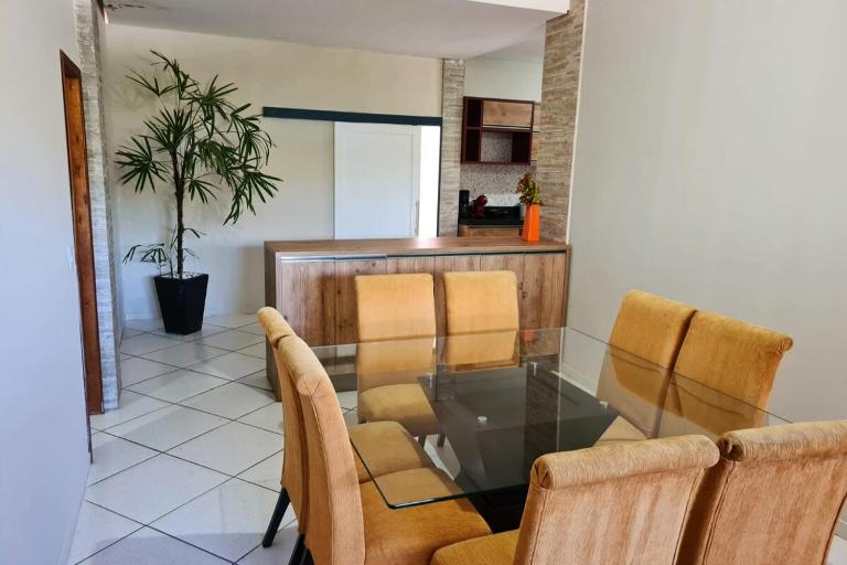 Refúgio Amplo e Central - 200m para sua tribo - B&B Cascavel