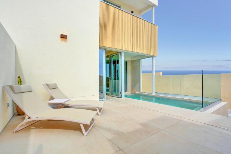 Villa Los Linos Heated Pool - 2 Min Walk Beach - Bed and Breakfast Las Eras