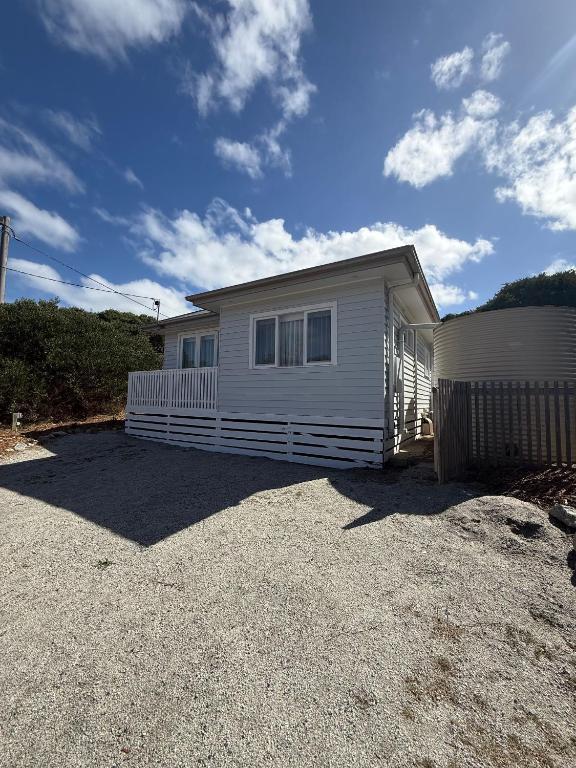 Venus Bay Coastal Retreat - Bed and Breakfast Venus Bay