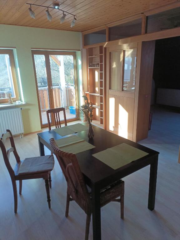 Ferienwohnung - B&B Tauberbischofsheim