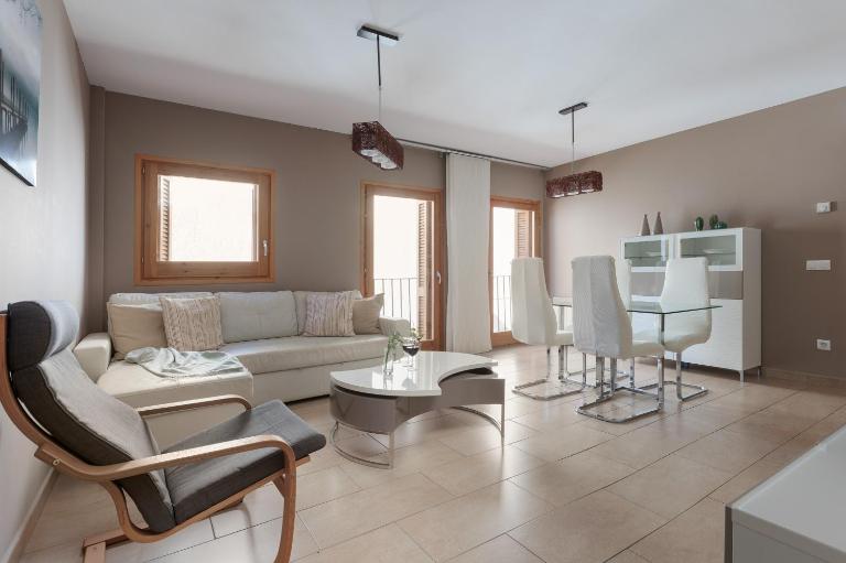 Lets Holidays Mediterranean apartment 3 minutes to the beach 2 - Bed and Breakfast Tossa de Mar