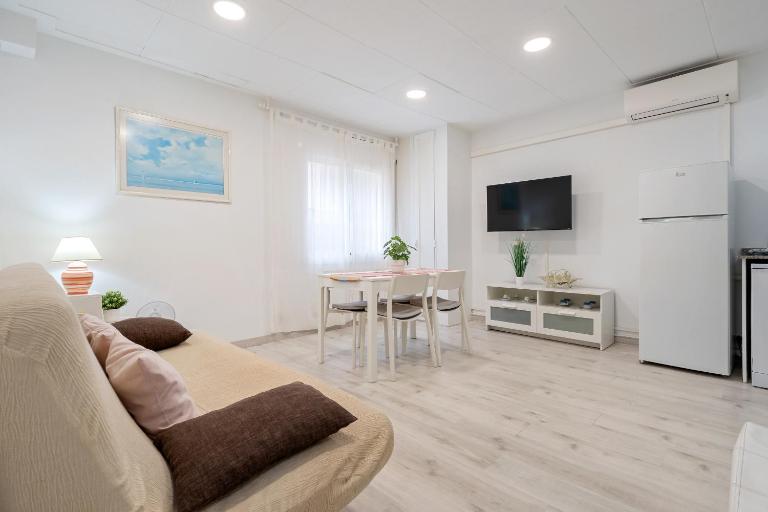 Hauzify I Mar Blanc - B&B Santa Susanna