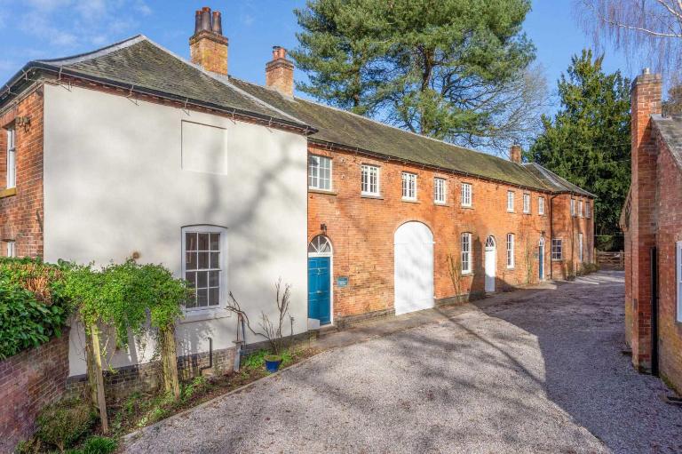 The Coach House - B&B Barlestone