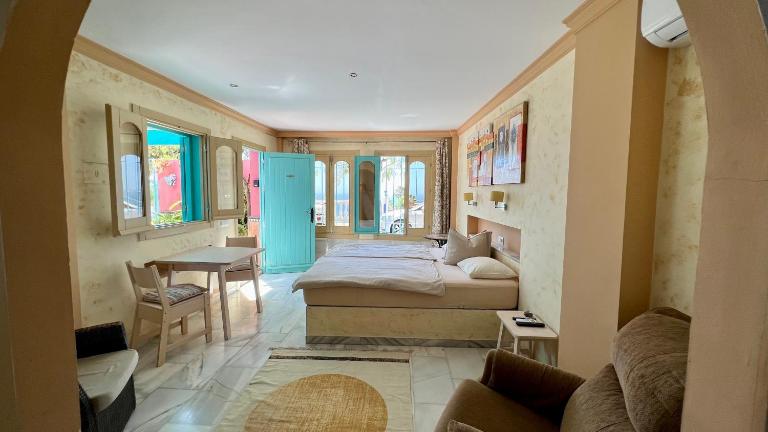 Dog-Friendly Studio with partial seaviews in Maro - Chambres d'hôtes Maro