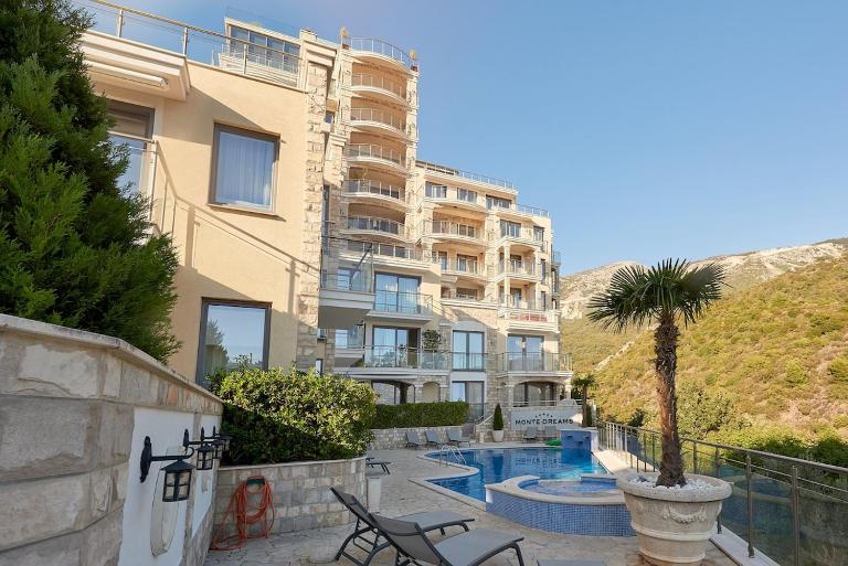 MonteDreams, Sea View apartment, Pool, Gym, SPA - B&B Bečići