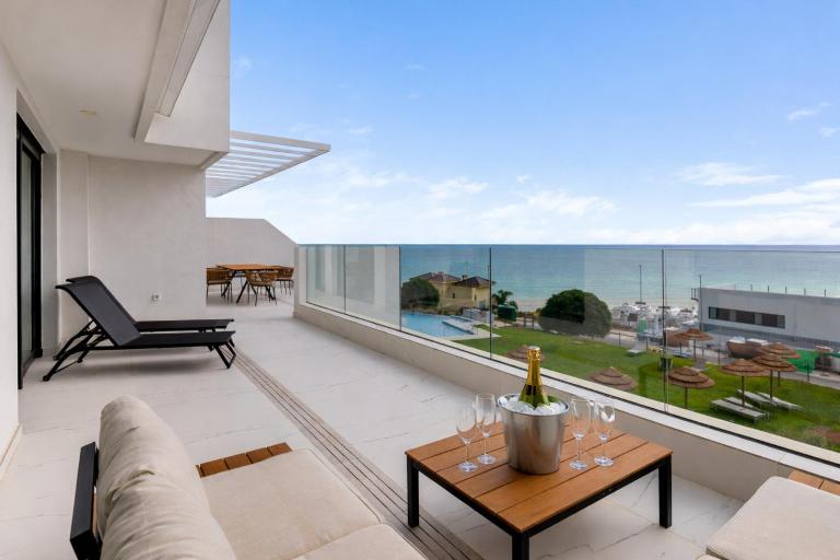 Azata Delmare 2463 - B&B Estepona