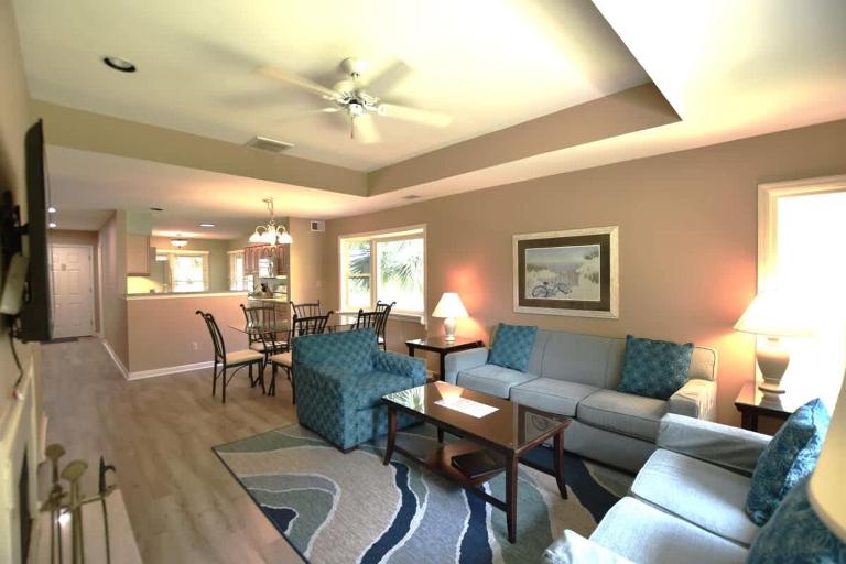 Brigantine Quarters at Shipyard 214 - Bed and Breakfast Hilton Head