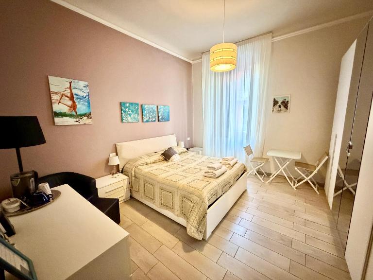 Big Central Room - Bed and Breakfast La Spezia